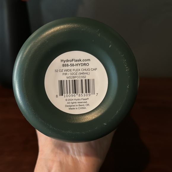 Hydro Flask 32oz wide mouth chug cap - Picture 5 of 5